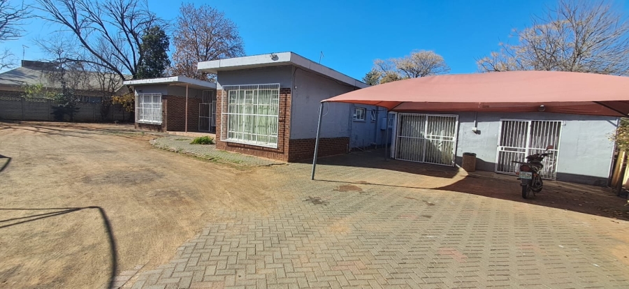 10 Bedroom Property for Sale in Universitas Free State
